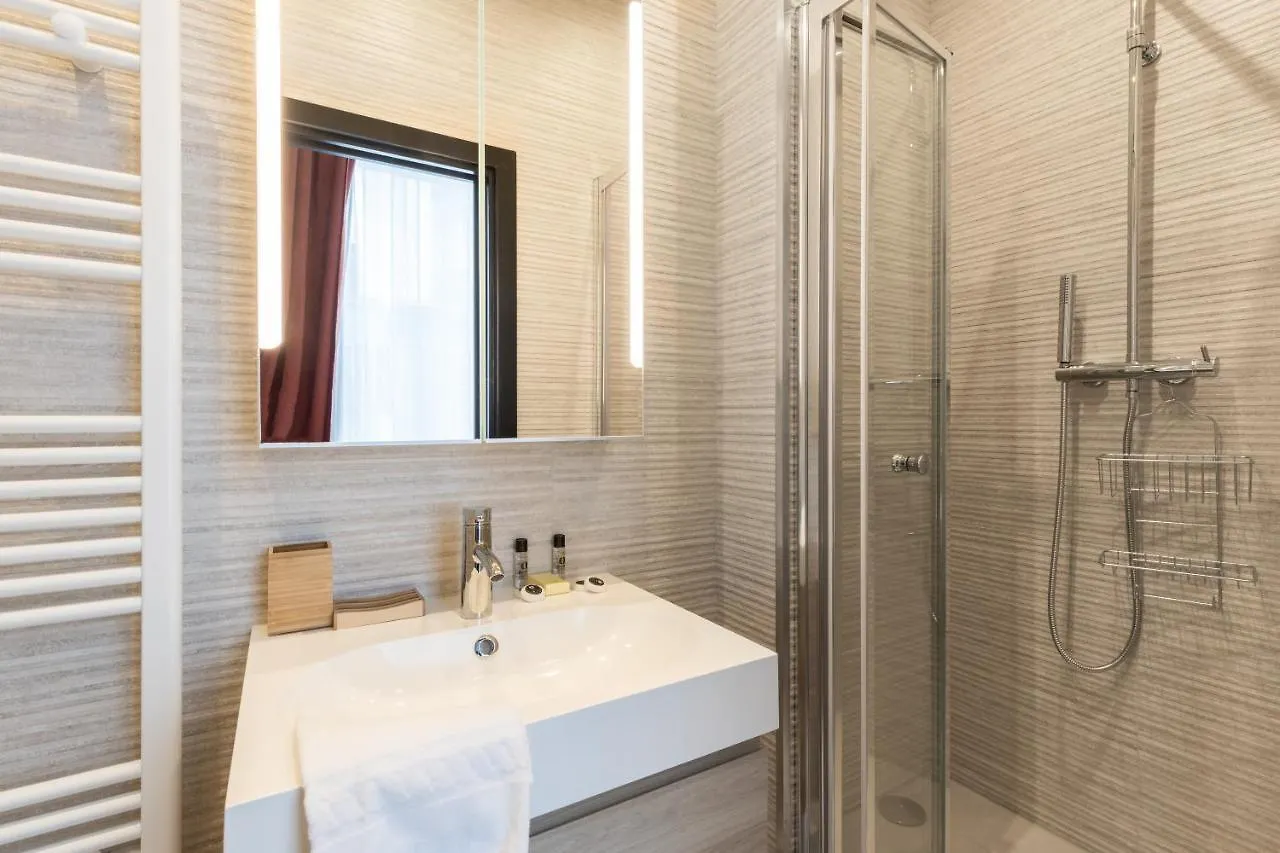 Hsh Menilmontant Republique Design 6p-2br Apartment